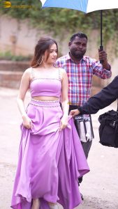 actress Jannat Zubair pretty in a pink dress