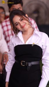 actress Jannat Zubair cute in a black and white dress