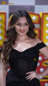 actress jannat zubair sexy in a black dress