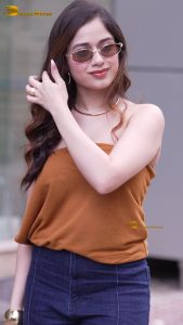 actress Jannat Zubair cute and sexy in a orange top