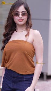 actress Jannat Zubair cute and sexy in a orange top