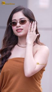 actress Jannat Zubair cute and sexy in a orange top