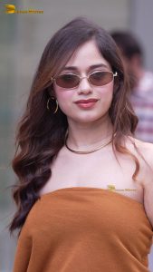 actress Jannat Zubair cute and sexy in a orange top