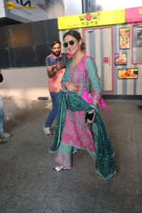 jasmin bhasin pretty in a salwar kameez at the airport