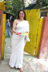 Javed Akhtar’s Holi Bash 2024 attended by Dia Mirza, Farhan Akhtar, Shibani Dandekar, Shabana Azmi, Jyotika, and others