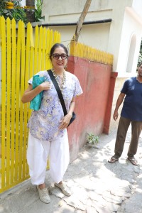 Javed Akhtar’s Holi Bash 2024 attended by Dia Mirza, Farhan Akhtar, Shibani Dandekar, Shabana Azmi, Jyotika, and others