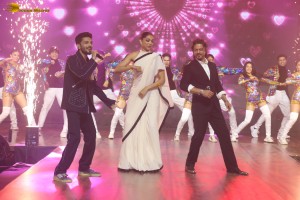 Jawan Success Meet attended by Shah Rukh Khan, Deepika Padukone, Vijay Sethupathi, and others