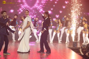 Jawan Success Meet attended by Shah Rukh Khan, Deepika Padukone, Vijay Sethupathi, and others