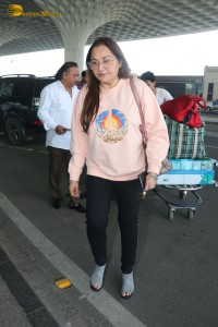 veteran Indian actress jaya prada seen at mumbai airport