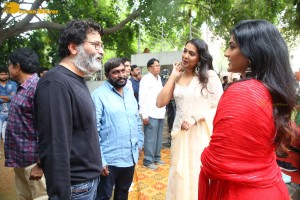 Jilebi movie launch attended by Shivani Rajashekar, Rajashekar, Jeevitha, Trivikram Srinivas and Eesha Rebba