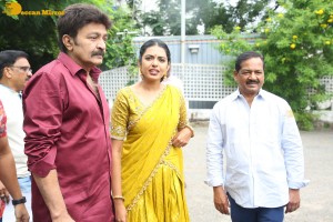 Jilebi movie launch attended by Shivani Rajashekar, Rajashekar, Jeevitha, Trivikram Srinivas and Eesha Rebba