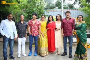 Jilebi movie launch attended by Shivani Rajashekar, Rajashekar, Jeevitha, Trivikram Srinivas and Eesha Rebba