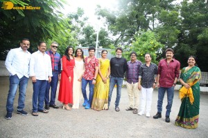 Jilebi movie launch attended by Shivani Rajashekar, Rajashekar, Jeevitha, Trivikram Srinivas and Eesha Rebba