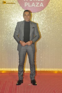 Jio World Plaza Launch attended by Shruti Haasan, Deepika Padukone, Rashmika Mandanna, Hansika Motwani, Janhvi Kapoor, Sara Ali Khan, Sonam Kapoor, Madhuri Dixit, and others.