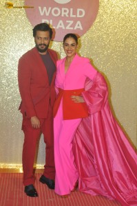 Jio World Plaza Launch attended by Shruti Haasan, Deepika Padukone, Rashmika Mandanna, Hansika Motwani, Janhvi Kapoor, Sara Ali Khan, Sonam Kapoor, Madhuri Dixit, and others.