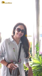 Actor couple Suriya and Jyothika spotted at Mumbai airport
