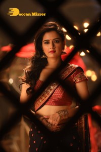 Stills from the movie K3 Kotikokkadu starring Sudeep and Madonna Sebastian