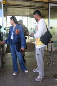KL Rahul and Athiya Shetty spotted at the Airport after their marriage