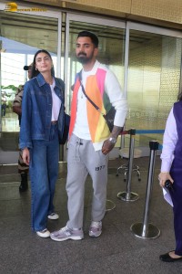 KL Rahul and Athiya Shetty spotted at the Airport after their marriage
