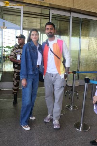 KL Rahul and Athiya Shetty spotted at the Airport after their marriage