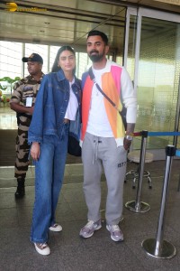 KL Rahul and Athiya Shetty spotted at the Airport after their marriage