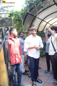 Family and Friends including Chiranjeevi and Daggubati Suresh pay last respects to K Viswanath