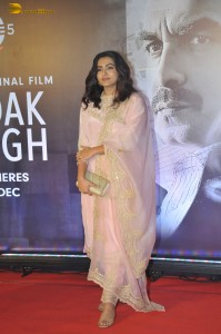 Kadak Singh Screening attended by Pankaj Tripathi, Sanjana Sanghi, Jaya Ahsan, Niharica Raizada, and others