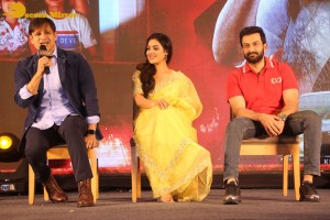 Kaduva trailer launch attended by Prithviraj Sukumaran, Vivek Oberoi and Samyukta Menon