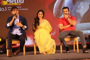 Kaduva trailer launch attended by Prithviraj Sukumaran, Vivek Oberoi and Samyukta Menon