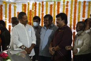 Friends and Family including Chiranjeevi and Pawan Kalyan paid their last respects to Kaikala Satyanarayana