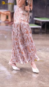 actress kajal aggarwal cute in rain