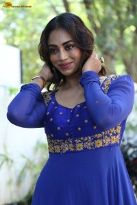 actress Kamakshi Bhaskarla cute in a blue salwar dress