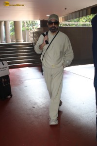 actor Kamal Haasan spotted in mumbai at the airport