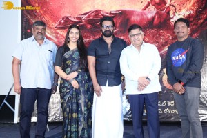 Kantara press meet attended by Rishab Shetty, Sapthami Gowda and Allu Aravind
