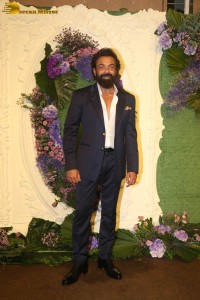 Karan Deol and Drisha Acharya’s Wedding Reception attended by Sunny Deol, Bobby Deol, Dharmendra, Salman Khan, Aamir Khan, Shatrughan Sinha and others