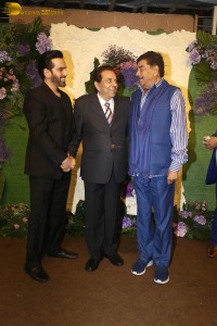 Karan Deol and Drisha Acharya’s Wedding Reception attended by Sunny Deol, Bobby Deol, Dharmendra, Salman Khan, Aamir Khan, Shatrughan Sinha and others