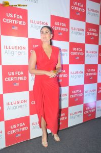 actress Kareena Kapoor dazzles in a red dress on red carpet