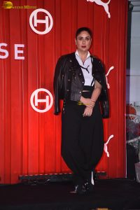 actress kareena kapoor stylish looks at an event
