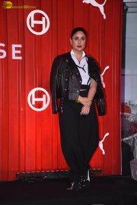 actress kareena kapoor stylish looks at an event