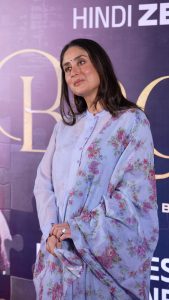 actress kareena kapoor beautiful in a blue salwar