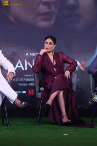 actress kareena kapoor glam looks at a event