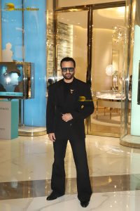 Saif Ali Khan and his wife Kareena Kapoor visit Tiffany store at Jio World Plaza