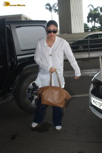 Actor couple Saif Ali Khan and Kareena Kapoor spotted at Mumbai Airport on October 16, 2024