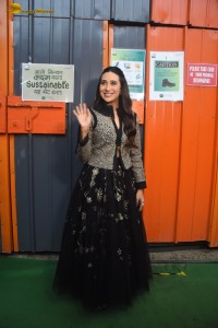 actress Karisma Kapoor cute looks on location at a shoot