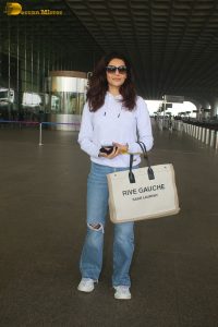 actress Karishma Tanna stylish in sunglasses