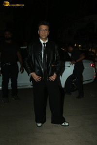 Kartik Aaryan’s Birthday Bash attended by Rakul Preet Singh, Raveena Tandon, Kriti Sanon, Vaani Kapoor, Alaya F, and others