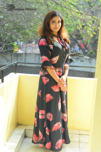 Telugu Actress Karunya Chowdary