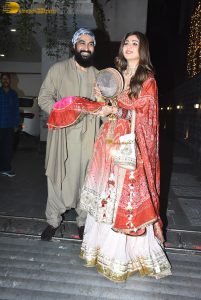 Karva Chauth at Anil Kapoor’s house attended by Varun Dhawan, Namrata Shirodkar, Shilpa Shetty, and others