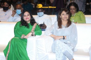 Kashmir Files Press Meet attended by Pallavi Joshi