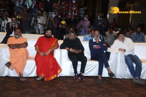 Kashmir Files Press Meet attended by Pallavi Joshi